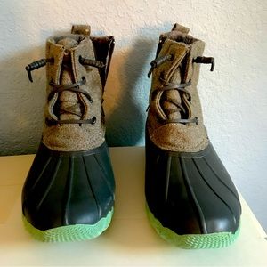 3M Thinsulate Womens boots size 9M